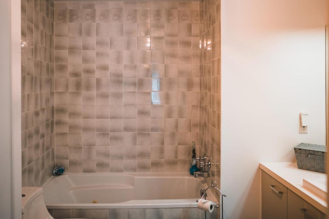 Magnifique Condo Pres Du Lac Tremblant Mont-Tremblant Bagian luar foto