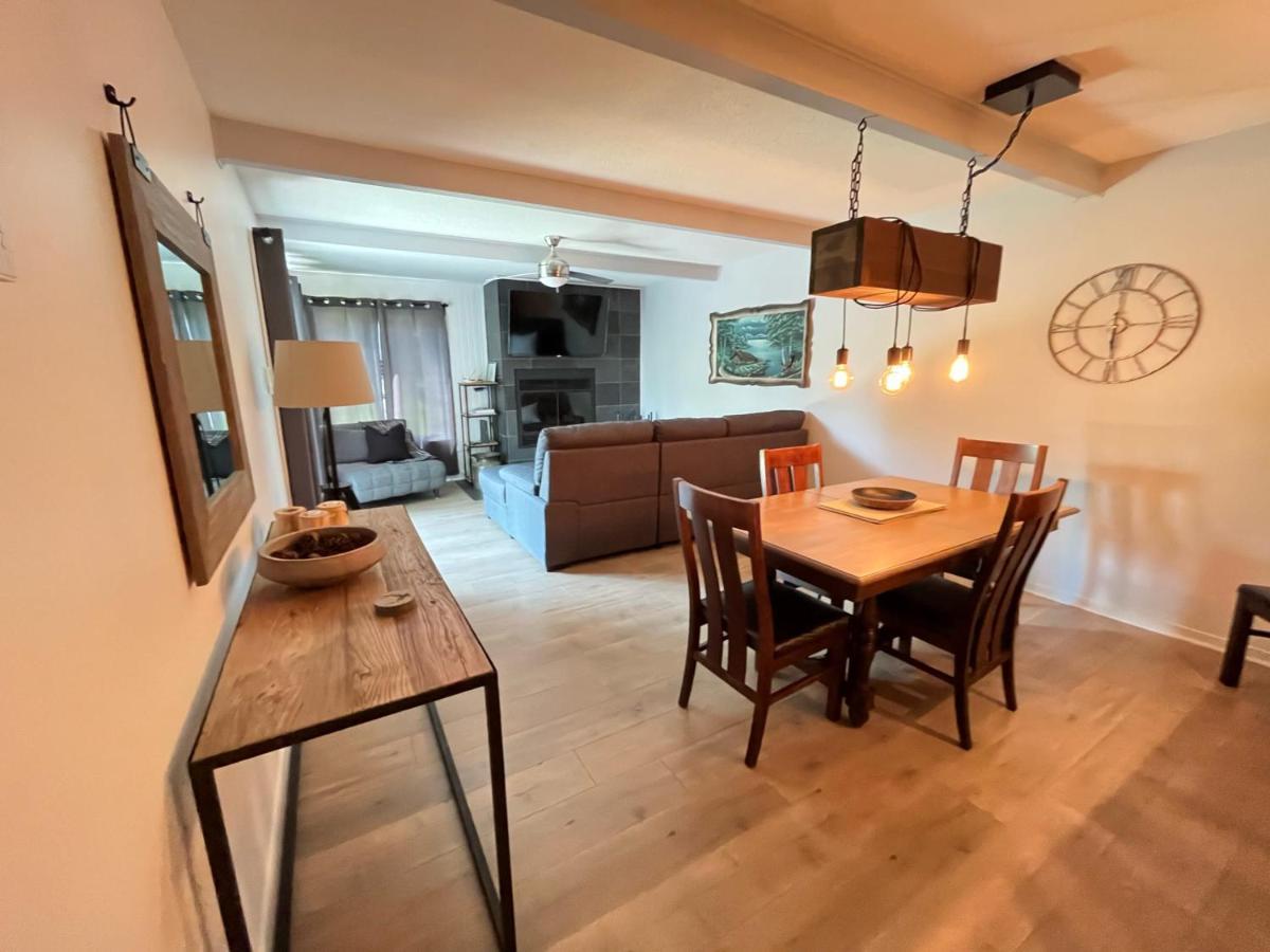 Magnifique Condo Pres Du Lac Tremblant Mont-Tremblant Bagian luar foto
